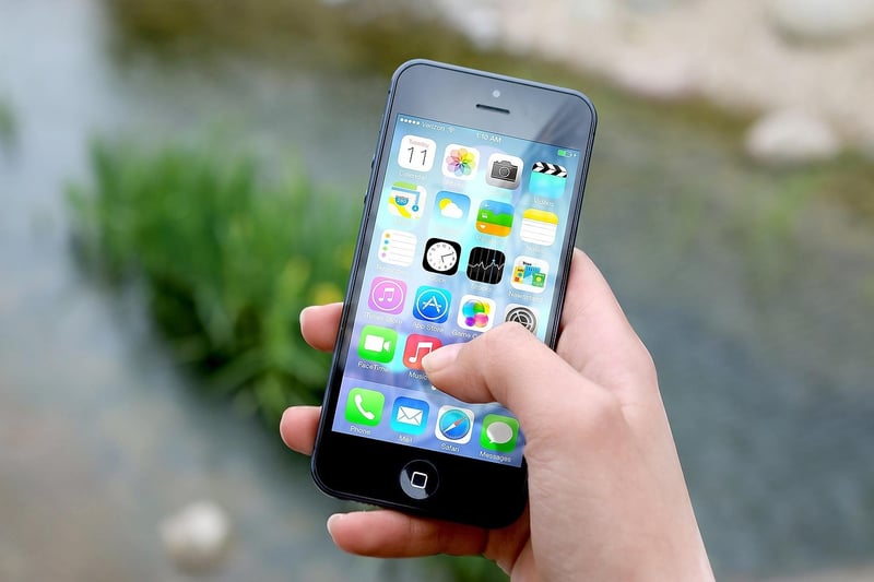 Smartphone and Wireless Technology